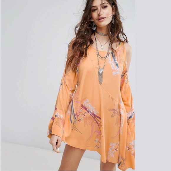 Free People Dresses & Skirts - Free People Floral Dress